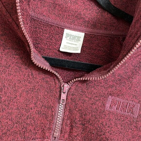 PINK Victorias Secret maroon/wine cropped toggle long sleeve sweater, size S - Picture 2 of 7